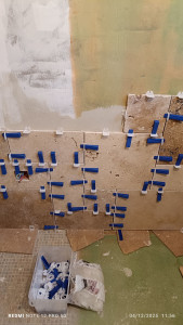 Photo de galerie - Salle de bain em travertin 
