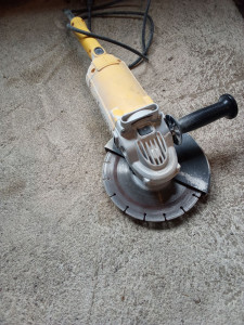 Photo de galerie - Disqueuse a louer 