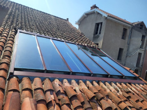 Photo de galerie - Nettoyage vitres (toiture)