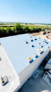 Photo de galerie - Résine étanchéité compatible avec toit beton, terrasse beton, balcon, sol beton.