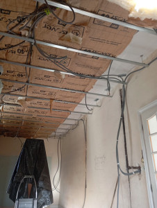 Photo de galerie - Posé du placoplâtre dans le norme 