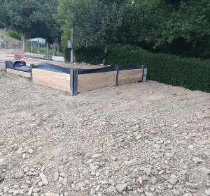 Photo de galerie - Aménagement d'une pente et réalisation d'un parking 