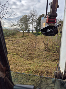 Photo de galerie - Nettoyage fossé bordure Dordogne 