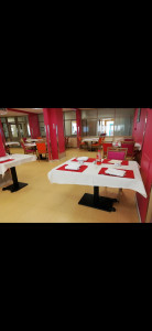 Photo de galerie - Quand je travailler à l EHPAD nettoyage de la.salle plus dressage des tables, et le service, très bonne communication avec les personnes âgées 