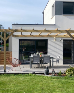 Photo de galerie - Création de pergola sur mesure