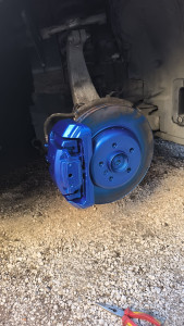 Photo de galerie - Changement disque frein plaquette de frein y cosmétique avec nettoyage y peinture ?