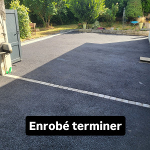 Photo de galerie - Réalisation d'enrober.