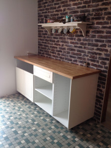 Photo de galerie - Pose éléments de cuisine