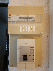 Photo de galerie - Mise en conformité tableau électrique 