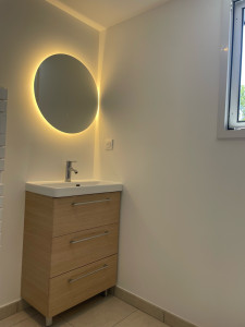 Photo de galerie - Meuble vasque avec miroir 
