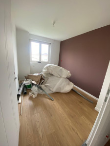 Photo de galerie - Ponçage , préparation des murs, peinture et nettoyage 