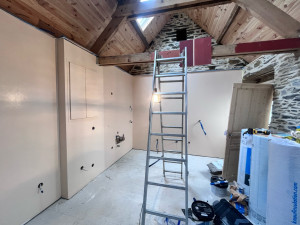 Photo de galerie - Peinture mur salle salon gîtes en rénovation 
