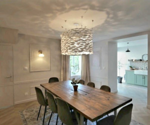 Photo de galerie - Création sur mesure et pose d'un lustre.
