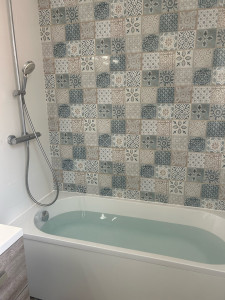 Photo de galerie - Installation d’une baignoire 