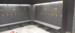 Photo de galerie - Installation vestiaire salle de sport 
