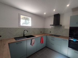 Photo de galerie - Crédence Zellige pose en bâton rompu 