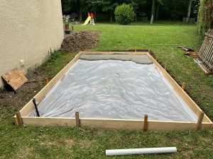 Photo de galerie - Préparation de coffrage pour couler une dalle