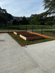 Photo de galerie - Création de deux jardinière potager 