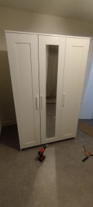 Photo de galerie - Montage armoire Ikea 3 porte 