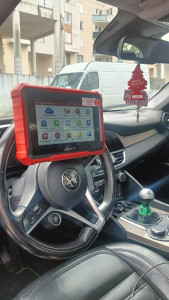 Photo de galerie - Scanner Alpha Romeo : client satisfait, envoie rapport complet par mail.