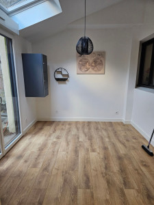 Photo de galerie - Parquet, plinthes et finitions
