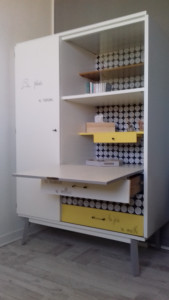 Photo de galerie - Relooking bureau penderie