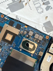 Photo de galerie - Changement pâte thermique PC portable
