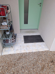 Photo de galerie - Pose de pavé pour supprimer la marche