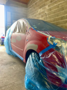 Photo de galerie - Préparation carrosserie avant peinture 