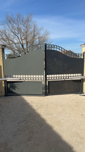 Photo de galerie - Peinture portail 