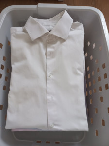 Photo de galerie - Panier de 6 chemises et 8 t-shirt