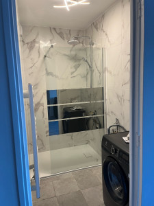 Photo de galerie - Salle de bain refaite entièrement. Plomberie + carrelage au mur 