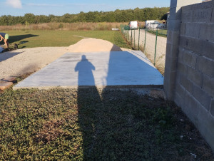 Photo de galerie - Dalle béton abri de jardin 