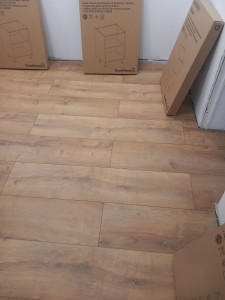 Photo de galerie - Pose parquet +préparation montage meuble de cuisine 