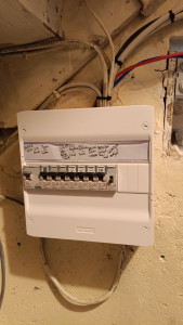 Photo de galerie - Remise aux normes tableau électrique.