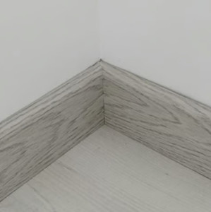 Photo de galerie - Pose de plinthes