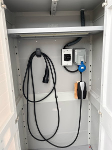 Photo de galerie - Prise chargeur voiture. 