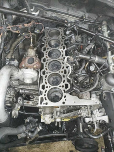 Photo de galerie - Remplacement joint de culasse sur une e60