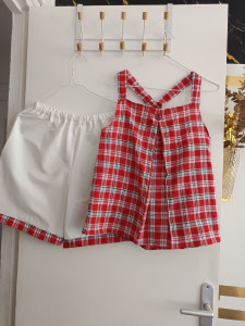 Photo de galerie - Ensemble short et haut avec le madras 