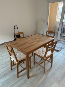 Photo de galerie - Table à manger