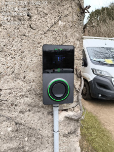 Photo de galerie - Borne de recharge 7,4 KVA 