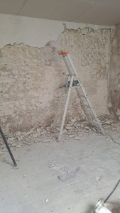 Photo de galerie - Préparation des murs pour pose de placos
