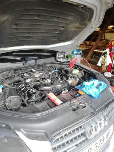 Photo de galerie - Audi Q7 acheté en panne 11K € à un marchand.
Panne recherchée et identifiée en moins de 30 minutes.
Revendue 1 semaine plus tard 14700euros.
Les pannes et l'électronique sont mon dada.