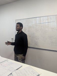 Photo de galerie - J'expliquais le cours de probabilités(Math) à des petits frères de la L1