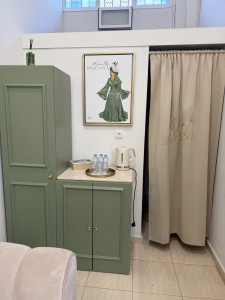 Photo de galerie - Conception de meubles sur mesure pour une boutique chic.