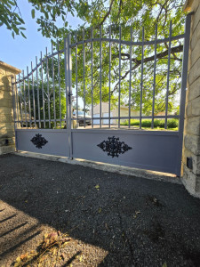 Photo de galerie - Rénovation portail 