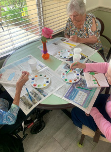 Photo de galerie - Activité avec les personne âgés 