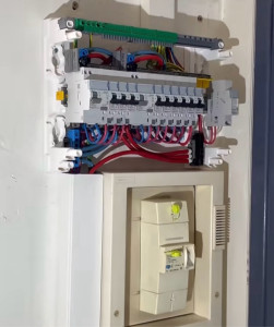 Photo de galerie - Bricolage et multi services