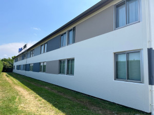 Photo de galerie - Peinture d'un hôtel Ibis