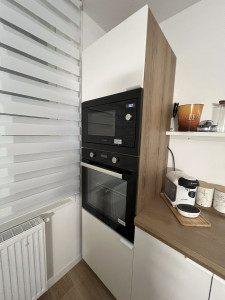 Photo de galerie - Mise en place four et micro-ondes. branchement également 